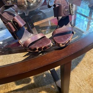 Gently Worn Vintage BCBG Brown Leather Leopard Platform Sandals